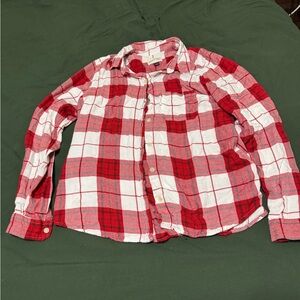 Universal Threads Women’s Super Soft Plaid Shirt - Red and White